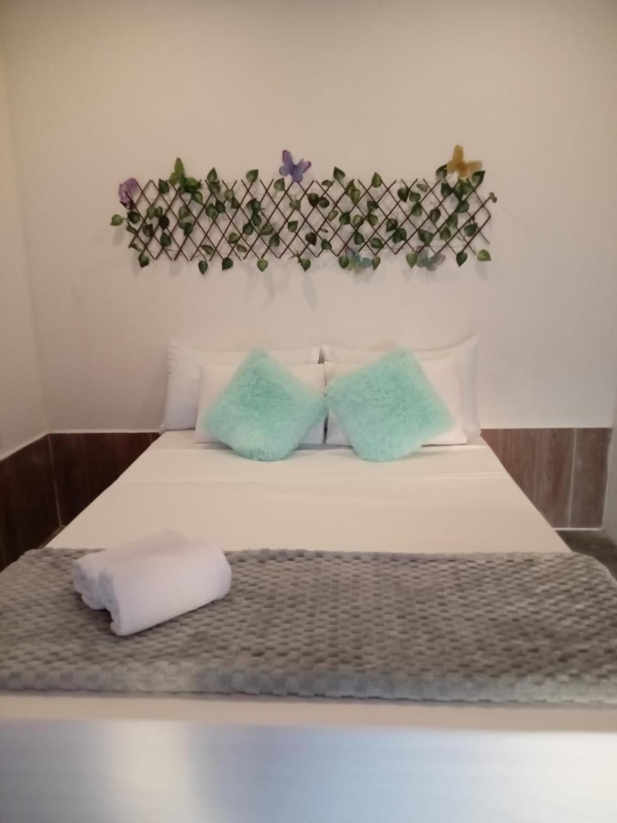 Vistayrona Bed & Breakfast *